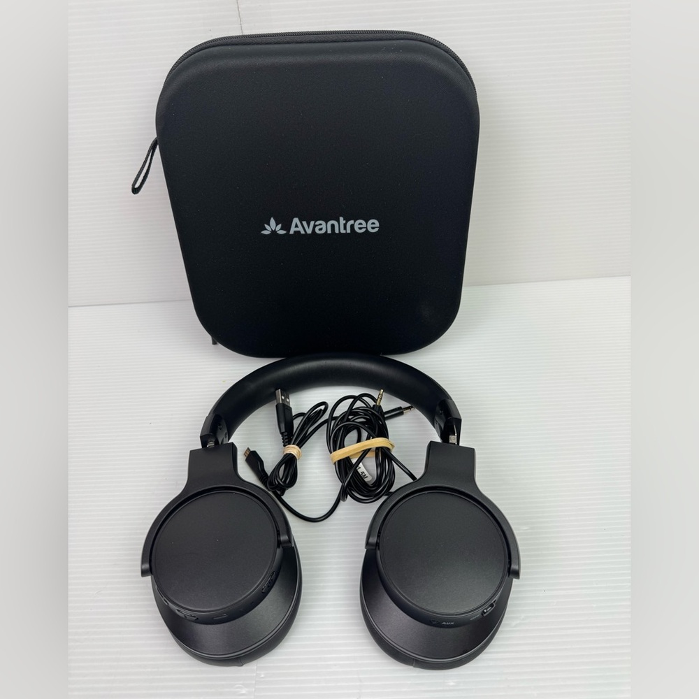 Avantree-Noise Cancelling Headphones Oversized The Ear ANC031 Black With Case